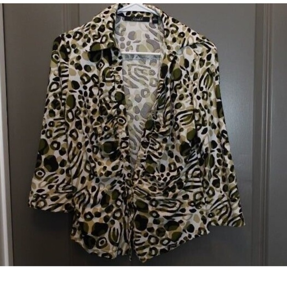 Essentials by Milano groovy‎ top size M animal print 3/4 sleeve